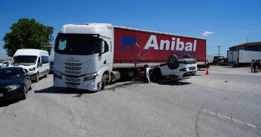 Kapıkule yolunda SUV araç ile tır çarpıştı: 2’si ağır 3 yaralı