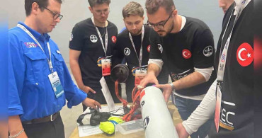 Kapsül Azak Rocket Team ABD’de dünya birincisi oldu