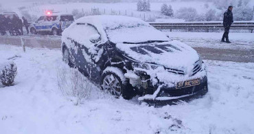 Kar Yağışı Sonrası Zincirleme Kaza: 6 Yaralı