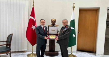 Kara kuvvetleri komutanı orgeneral Tokel, Pakistan’da resmi temaslarda bulundu