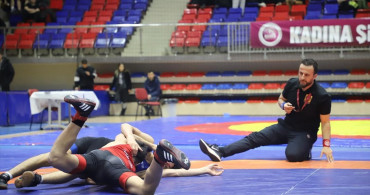 Karabük'te Güreş Grup Müsabakaları Tamamlandı