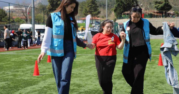 Karabük'te Otizm Farkındalık Günü Coşkuyla Kutlandı