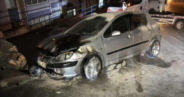 Karabük'te Otomobil Yangını: Sürücü Alkol Testinde Yakalandı