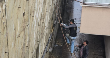 Karabük'te Riskli Apartmanda Tahliye Uygulaması