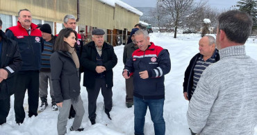 Karabük'te Yoğun Kar Seraları Çökerdi