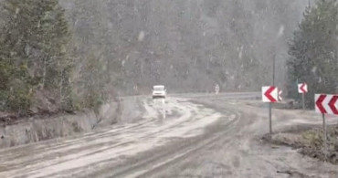 Karabük'ün Yüksek Kesimlerinde Kar Yağışı Etkili Olmaya Devam Ediyor