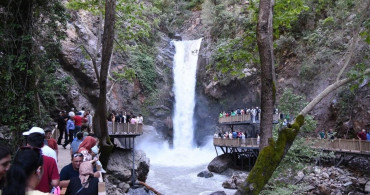Karaçay Şelalesi: Osmaniye’nin Yenilenen Doğal Güzelliği