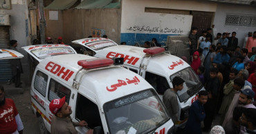 Karaçi'deki Trajik Patlama: 13 Kişi Hayatını Kaybetti