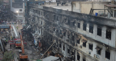 Karaçi’deki Yangın: Ölü Sayısı 31’e Yükseldi