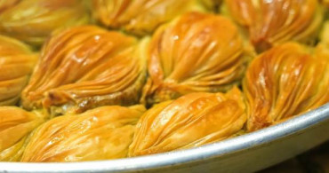 Karakuş Tatlısı Nasıl Yapılır? Karakuş Tatlısı Tarifi