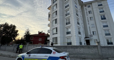 Karaman'da 5. Kattan Düşen Kadın Hayatını Kaybetti