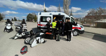 Karaman'da Motokuryelerin Çarpışması: 2 Yaralı