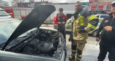 Karaman'da Otomobil Yangını Esnafın Müdahalesiyle Söndürüldü