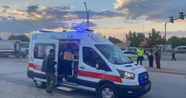 Karaman'da Yolcu Minibüsü ile Otomobil Çarpıştı: 2 Yaralı