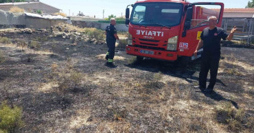Karapınar'da ot yangını itfaiye müdahalesiyle kontrol altına alındı