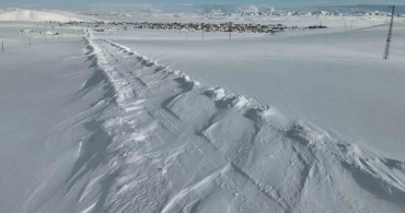Karayazı'da Karla Mücadele Başarıyla Gerçekleşti