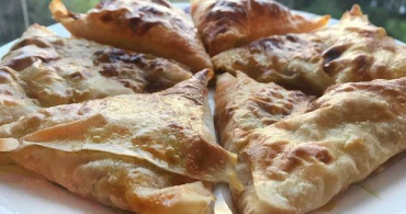 Karbonatlı Gevrek Börek Nasıl Yapılır? Karbonatlı Börek Tarifi