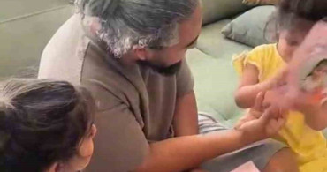 Karneleri karıştıran babanın ikiz kızlarıyla olan diyaloğu kamerada