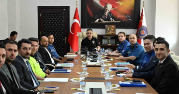 Kars Emniyet Müdürlüğü'nde güvenlik ve koordinasyon toplantısı yapıldı