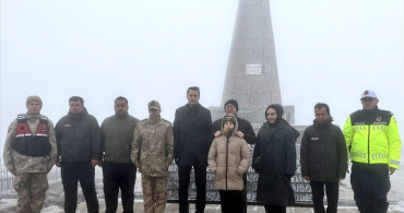 Kars Valisi Ziya Polat, Allahuekber Şehitliğini Ziyaret Etti