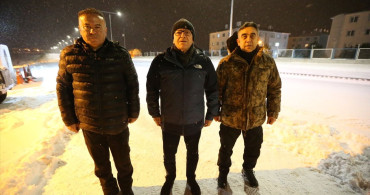 Kars Valisi Ziya Polat Karla Mücadelede Ekipleri Ziyaret Etti