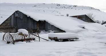 Kars ve Ardahan'da Soğuk Hava ve Kar Yağışı Etkili