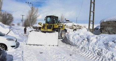 Kars'ta 15 Köy Yolu Ulaşıma Kapandı