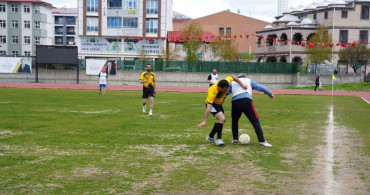 Kars'ta 19 Mayıs Coşkusu: Kardeşlik ve Dostluk Maçı Gerçekleşti