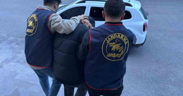 Kars'ta 42 yıl hapis cezası bulunan firari yakalandı