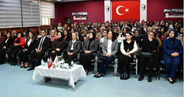 Kars’ta Koruyucu Aile Hizmetine Farkındalık Toplantısı Düzenlendi