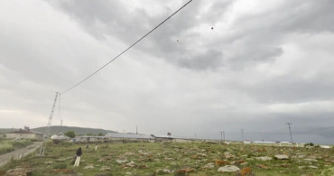 Kars'ta köy çocuklarının ilk uçurtma deneyimi