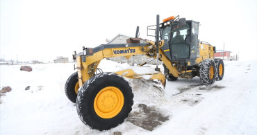 Kars'ta Mahsur Kalan Araçlar Kurtarıldı