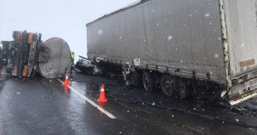 Kars'ta Tanker ve Tır Çarpıştı, Yaralılar Var