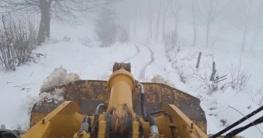 Kartepe'de Nisan Öncesi Kar Sürprizi