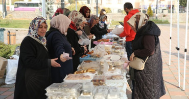 Kastamonu'da Gazze İçin Hayır Çarşısı Düzenlendi