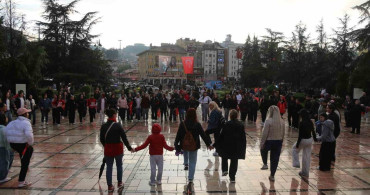 Kastamonu'da Gençlik Yürüyüşü Sağanak Altında Gerçekleşti