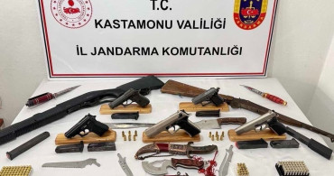 Kastamonu'da Jandarma Operasyonu: Çok Sayıda Silah Ele Geçirildi