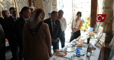 Kastamonu'da Öğrencilerin Eserleri Sergilendi