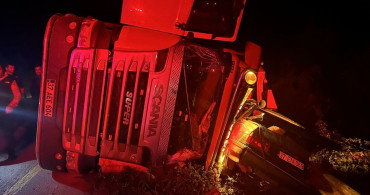 Kastamonu'da Tır ve Otomobil Çarpıştı