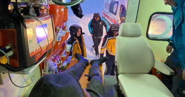 Kastamonu'da UMKE Ekiplerinden Kar Engeline Rağmen Hastalara Yardım