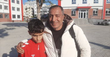 Katar'da Mahsur Kalan Kuşadası Küçükada Spor Kulübü Üyeleri Yurda Döndü