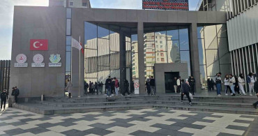 Kayapınar'da 'İyileştiren Kütüphane' Temasıyla Kutlanan Kütüphane Haftası