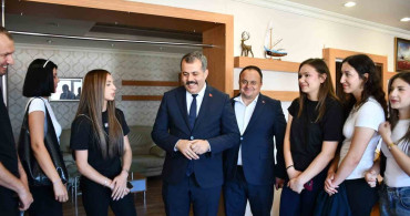 Kaymakam Kaya, son mesai gününde vatandaşlarla vedalaştı