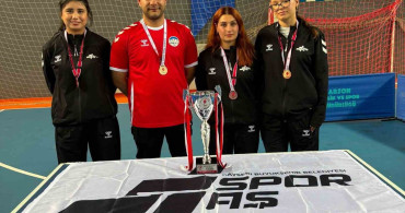 Kayseri Büyükşehir Belediyesi Spor A.Ş. kadın masa tenisi takımı 3. Lig’e yükseldi