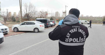 Kayseri Melikgazi'de Çıkan Kavga Araçları Vurdu