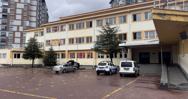 Kayseri Ortaokulunda Bıçaklı Kavga