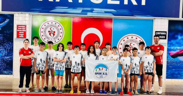 Kayseri Spor A.Ş. 19 Mayıs Yüzme Müsabakalarında 12 Madalya Kazandı
