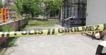 Kayseri'de 3 Katlı Apartman, Karantina Altına Alındı