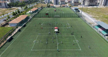 Kayseri’de 5x5 futbol gençlik kupası başladı