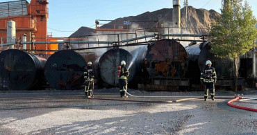 Kayseri'de Asfalt Şantiyesinde Yangın: Bitüm Tankı Alev Aldı